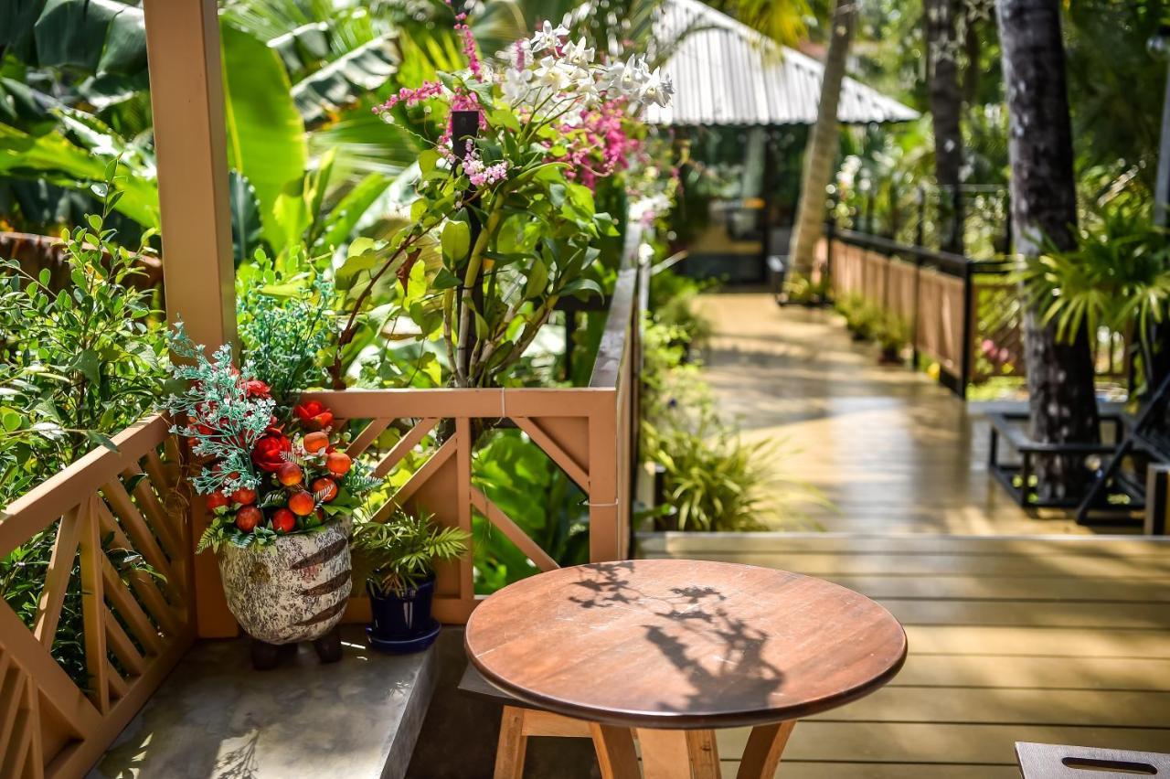 Dee Homestay Pa Khlok Buitenkant foto